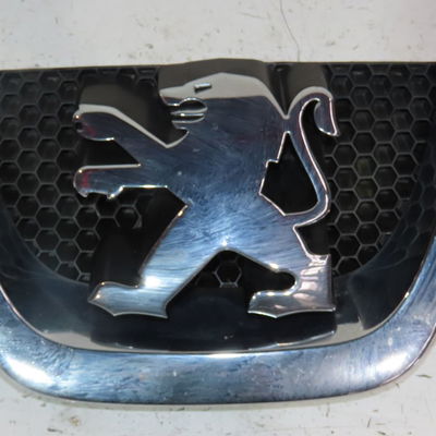 Calandre Peugeot 206 (2L_, 2M_) 1.4 hdi eco 70 (2009-2013) 5 portes