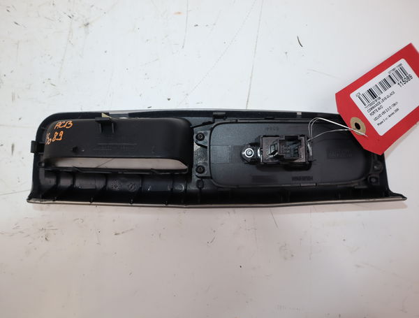 Commande lève-glace porte avant droite Volvo V50 (545) 2.0 d (2004-2010)