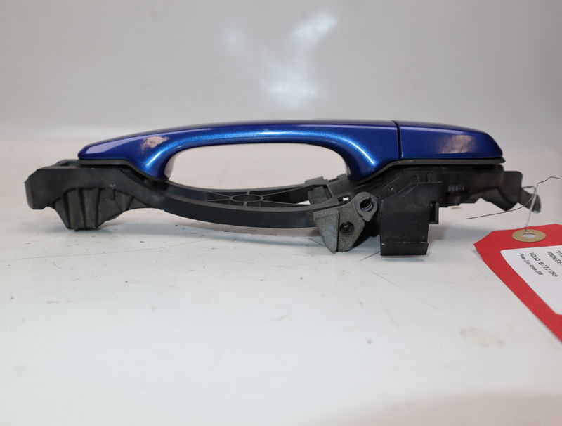 Poignee ext porte avd Volvo V50 (545) 2.0 d (2004-2010)