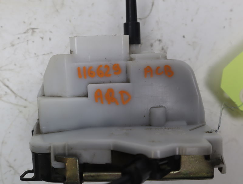 Serrure porte ard Citroën C3 I (FC_, FN_) 1.4 hdi (2003-2011) 5 portes