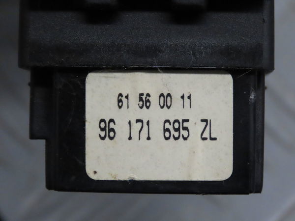 Commande eclairage Peugeot 306 3-5 portes (7A, 7C, N3, N5) 1.9 dt (1993-2001)