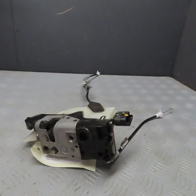Serrure porte avg PEUGEOT 208