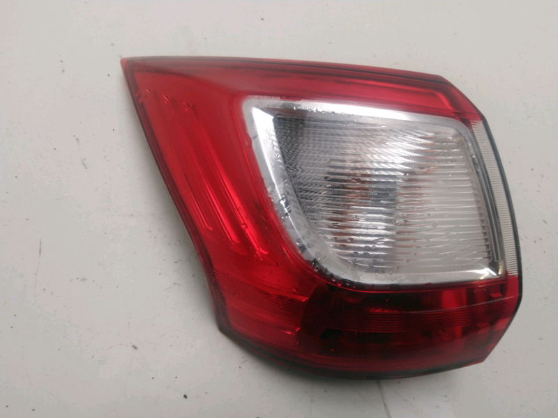 Feu arrière gauche FORD GRAND C-MAX