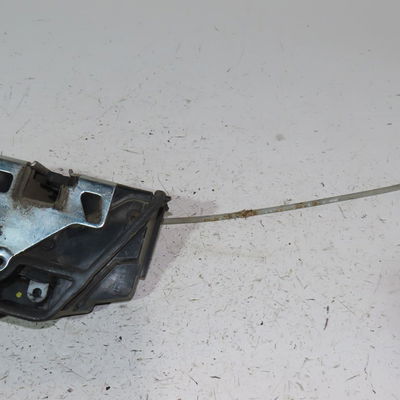 Serrure porte avg Bmw 1 (E87) 116 d (2009-2011)