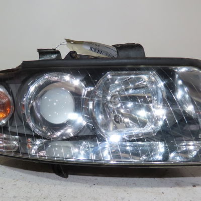 Phare droit AUDI A4