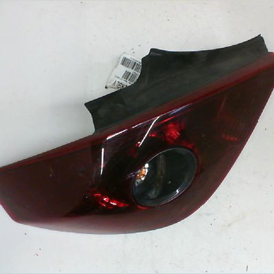 Feu arrière gauche Opel CORSA D (S07) 1.4 (l08, l68) (2006-2014)