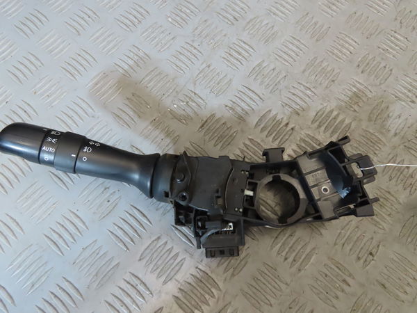 Commande clignotant TOYOTA HILUX