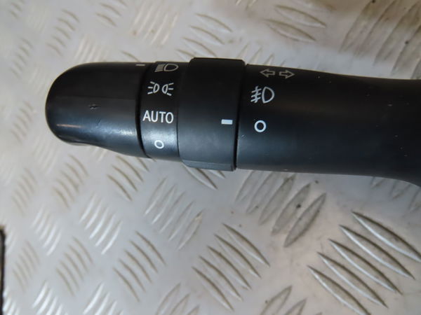 Commande clignotant TOYOTA HILUX