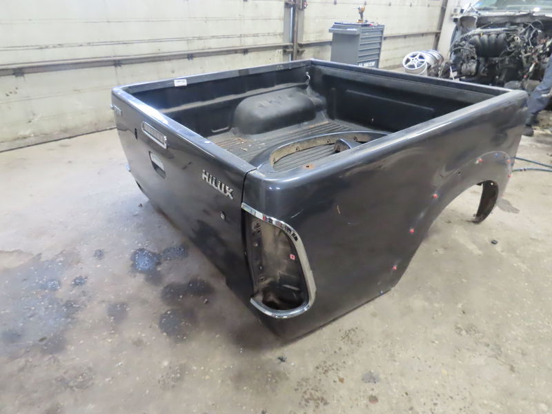 Coffre arrière TOYOTA HILUX