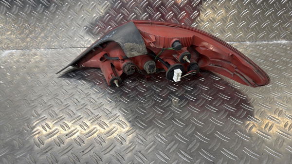 Feu arrière gauche Peugeot 407 Coupé (6C_) 2.7 hdi (2005)