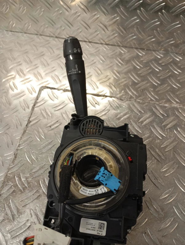 Interrupteur commande de frein a main Citroën DS4 (NX_) 2.0 hdi 165 (2011-2015)