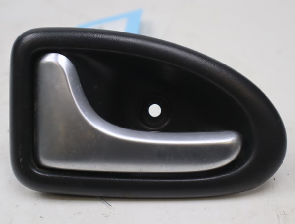 Poignee int porte avg Renault CLIO II (BB_, CB_) 1.5 dci (bb3n, cb3n) (2007-2009)