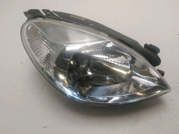 Phare droit CITROEN XSARA PICASSO