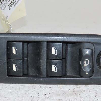 Commande lève-glace porte avant gauche Citroën C5 III Break (RW_) 1.6 hdi 110 (2008) 5 portes