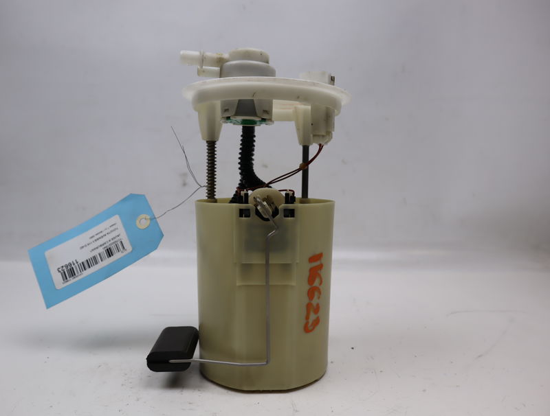 Jauge a carburant Toyota AVENSIS (_T25_) 2.0 d-4d (cdt250_) (2003-2008)