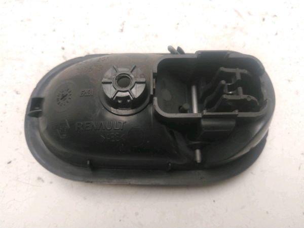 Poignee int porte avg RENAULT CLIO 3