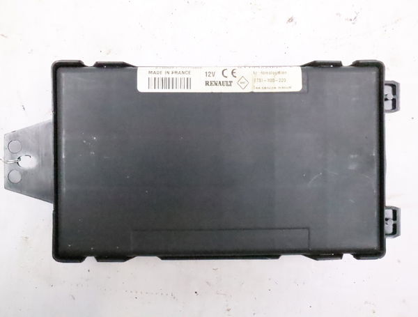 Platine fusible habitacle Renault TWINGO I (C06_) 1.2 16v (c06c, c06d, c06k) (2001-2007) 3 portes
