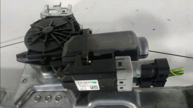 Mecanismemoteur leve-glace avg PEUGEOT 207