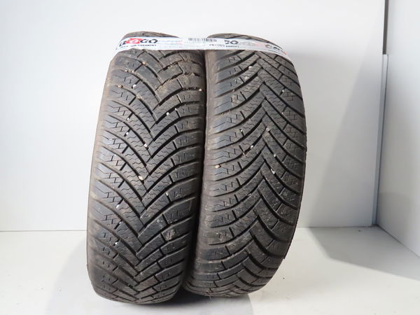 Pneumatiques Toyota YARIS (_P9_) 1.4 d-4d (nlp90_) (2005-2012)