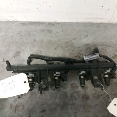 Rampe injection RENAULT CLIO III