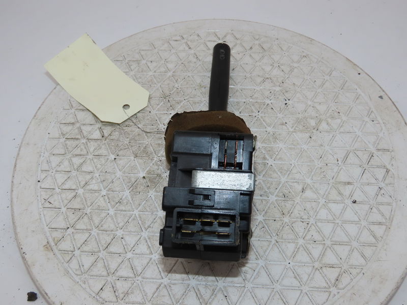 Commande clignotant PEUGEOT 205