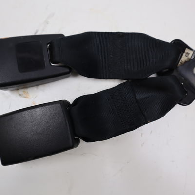 Ancrage ceinture arrière droit Mazda 3 (BK) 1.6 di turbo (2004-2009)