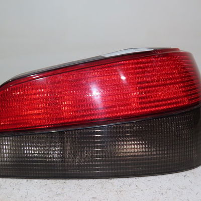 Feu arrière droit Peugeot 306 3-5 portes (7A, 7C, N3, N5) 1.4 (1993-2001) 5 portes