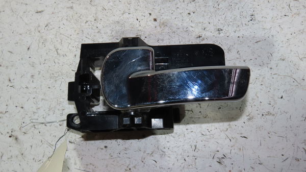 Poignee int porte arg Nissan QASHQAI - QASHQAI 2 I (J10, NJ10, JJ10E) 1.5 dci (2010-2013) 5 portes
