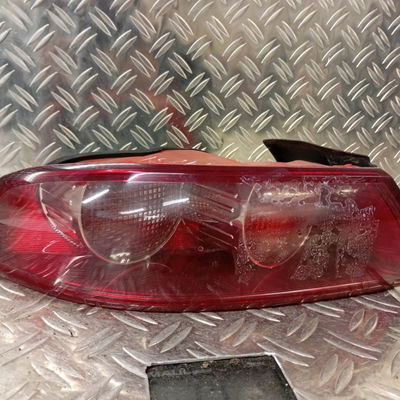 Feu arrière gauche Alfa romeo 159 Sportwagon (939_) 1.9 jtdm 8v (939bxe1b) (2006-2011)