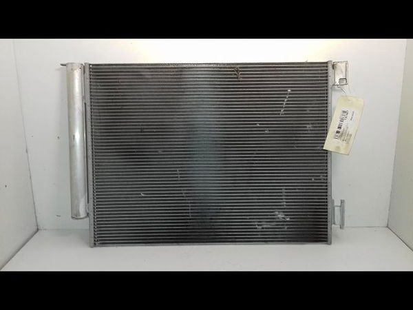 Condenseur clim RENAULT CLIO