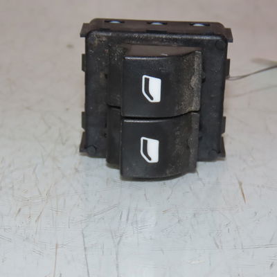 Commande lève-glace porte avant gauche CITROEN C3