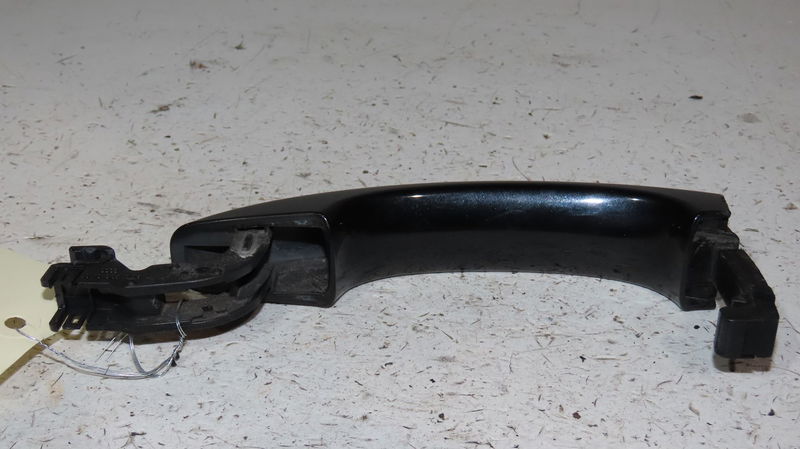 Poignee ext porte ard Audi A4 B8 Avant (8K5) 2.0 tdi (2008-2015)