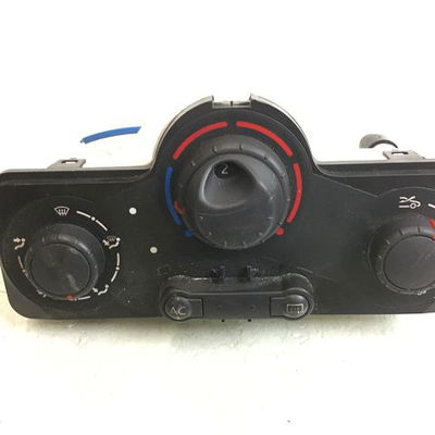 Commande de chauffage Renault CLIO III (BR0-1, CR0-1) 1.2 16v (br0p, cr0p) (2007-2014)