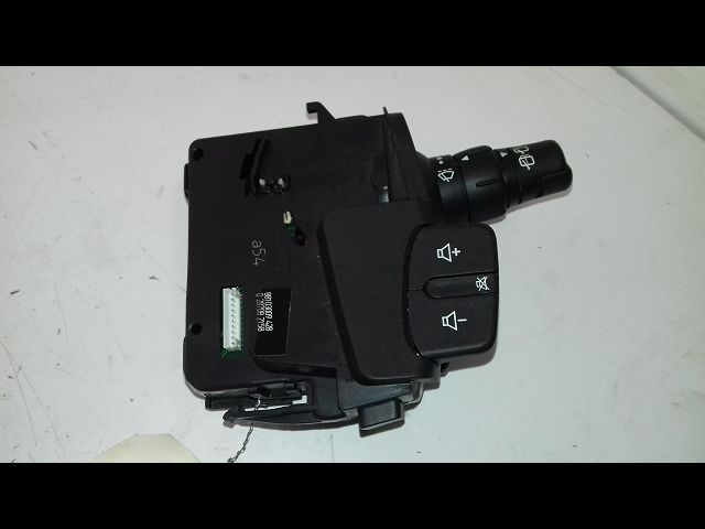 Commande essuie glace Renault CLIO III (BR0-1, CR0-1) 1.2 16v (br02, br0j, br11, cr02, cr0j, cr11) (2005-2014) 5 portes