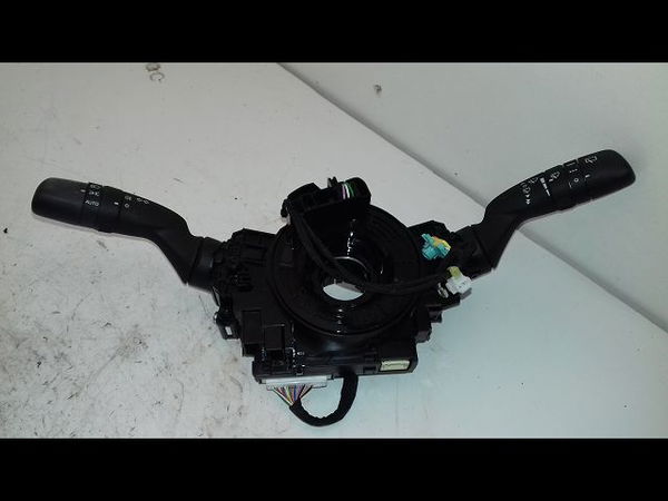 Bloc commodos Toyota AYGO X (_B7_) 1.0 vvt-i (kgb70) (2022)