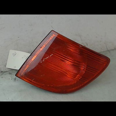 Clignotant gauche Mercedes-benz VITO Autobus-Autocar (W638) 110 td 2.3 (638.174) (1996-2003)