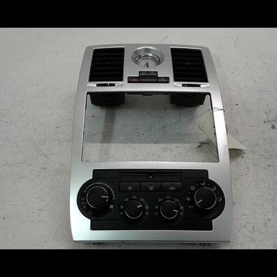 Commande de chauffage Chrysler 300C Touring (LX, LE) 3.0 crd (2005-2010)