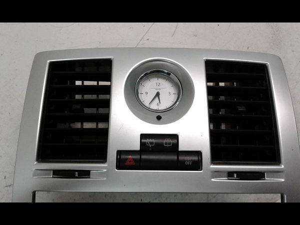 Commande de chauffage Chrysler 300C Touring (LX, LE) 3.0 crd (2005-2010)