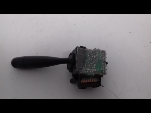 Commande essuie glace Toyota YARIS (_P1_) 1.0 (scp10_) (1999-2005)