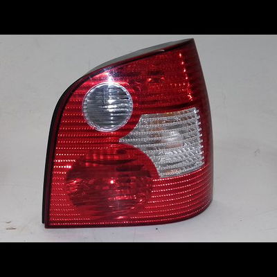 Feu arrière droit Volkswagen POLO (9N_, 9A_) 1.2 12v (2001-2007) 5 portes