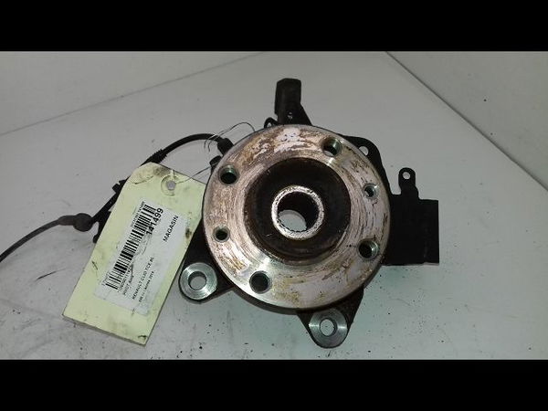Pivot avg Renault CLIO IV (BH_) 0.9 tce 90 (2012) 5 portes