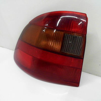 Feu arrière gauche Opel ASTRA F Décapotable (T92) 1.8 i 16v (1994-2001)