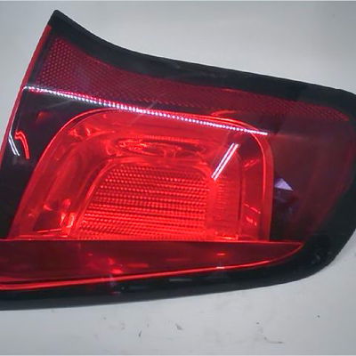 Feu arrière intérieur droit Citroën C3 II (SC_) 1.4 hdi 70 (sc8hzc, sc8hr0, sc8hp4) (2009) 5 portes