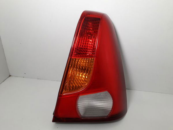 Feu arrière droit Dacia LOGAN (LS_) 1.6 (lsob, lsod, lsof, lsoh) (2004)