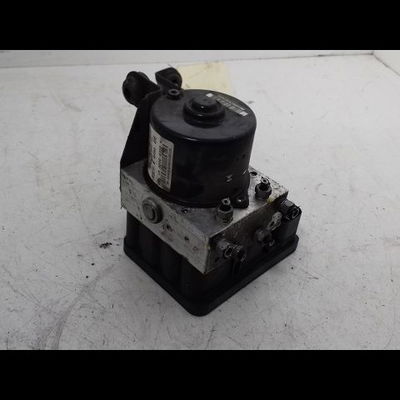 Unité hydraulique abs Ford C-MAX (DM2) 1.6 tdci (2007-2010) 5 portes