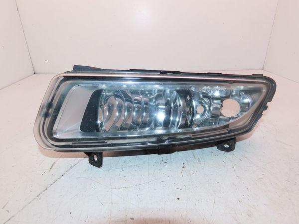 Phare antibrouillard avant gauche Volkswagen POLO V (6R1, 6C1) 1.6 tdi (2009) 5 portes
