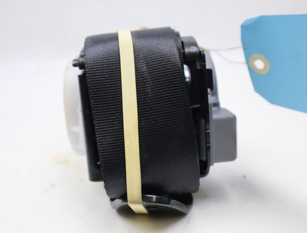 Ceinture arrière droite Renault CAPTUR I (J5_, H5_) 1.3 tce 150 (j5nk, j5js) (2018)