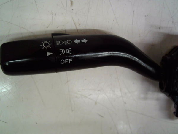 Commande eclairage Mazda 626 V Hatchback (GF) 1.8 (gf8p) (1997-1999)