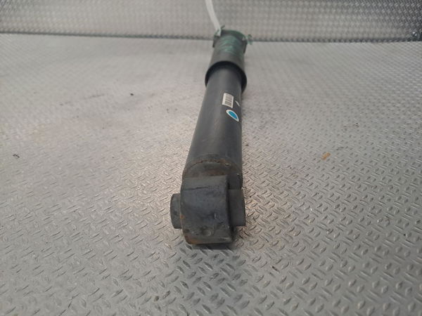 Amortisseur arrière droit Nissan QASHQAI - QASHQAI 2 I (J10, NJ10, JJ10E) 2.0 (2007-2013)