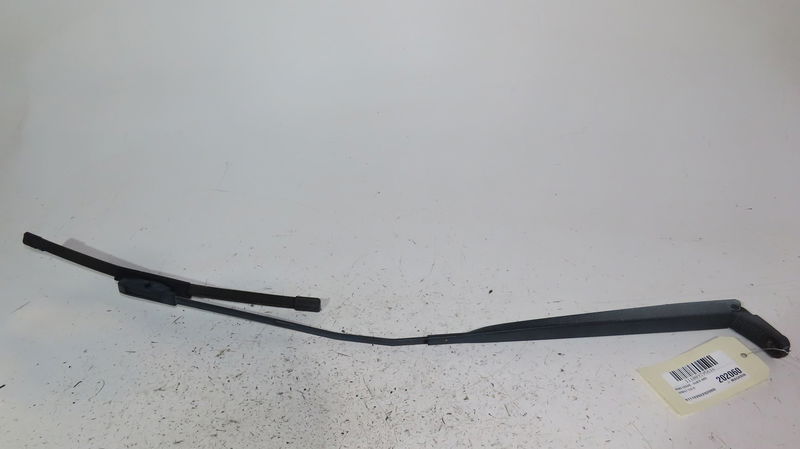 Bras essuie-glace avant droit Renault CLIO III (BR0-1, CR0-1) 1.5 dci (c-br0g, c-br1g) (2005-2012) 5 portes